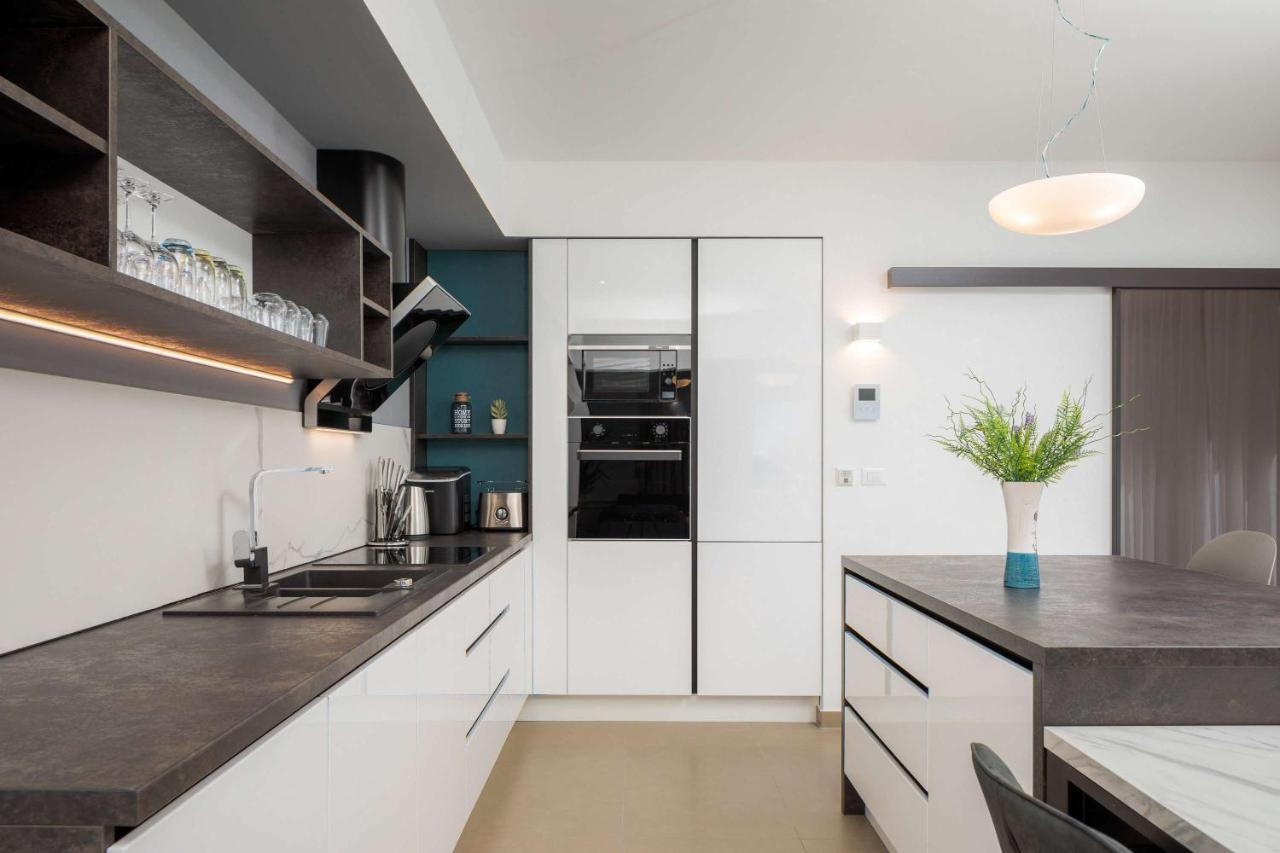 Villa Four Brothers - Middle Floor Podstrana Bagian luar foto