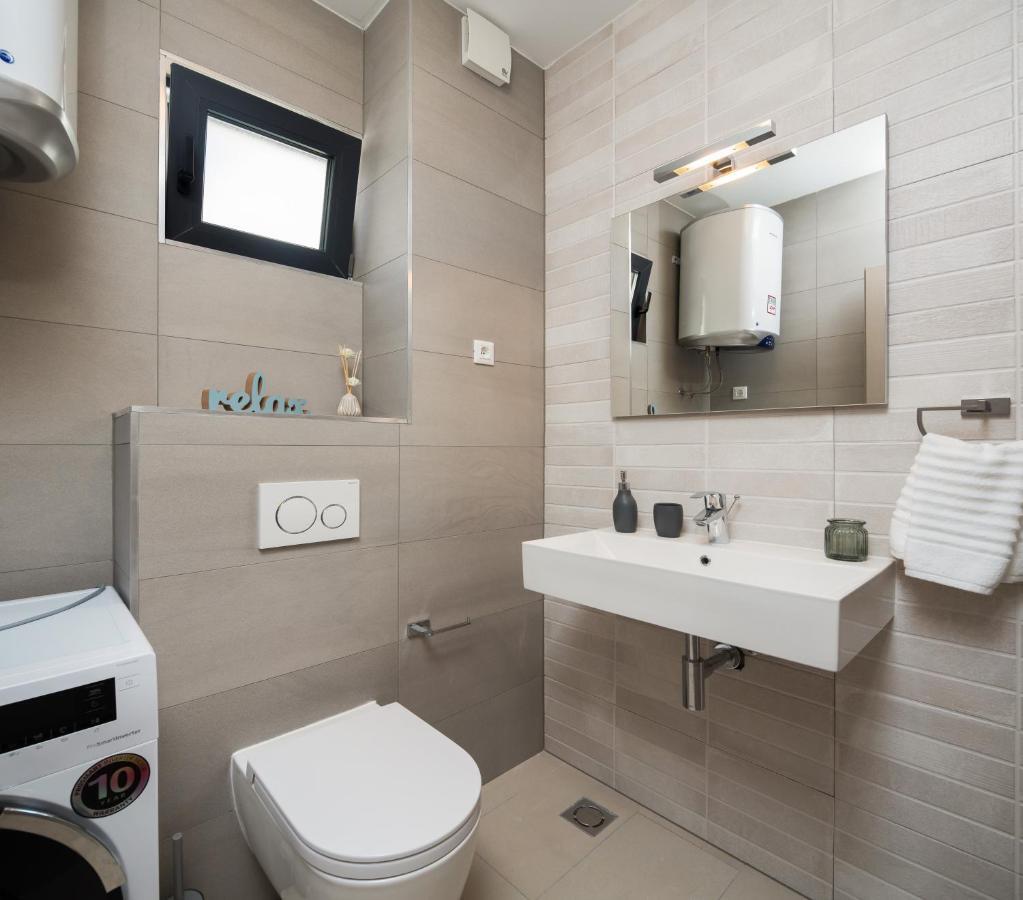 Villa Four Brothers - Middle Floor Podstrana Bagian luar foto